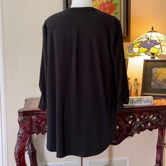 Wallis black shirt - Picture 2 of 5